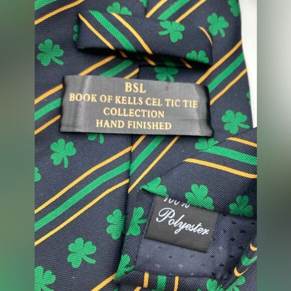 St Patrick’s Day T-Shirt & Tie Bundle, Irish Themed Green Shamrock Celtic - Picture 11 of 11
